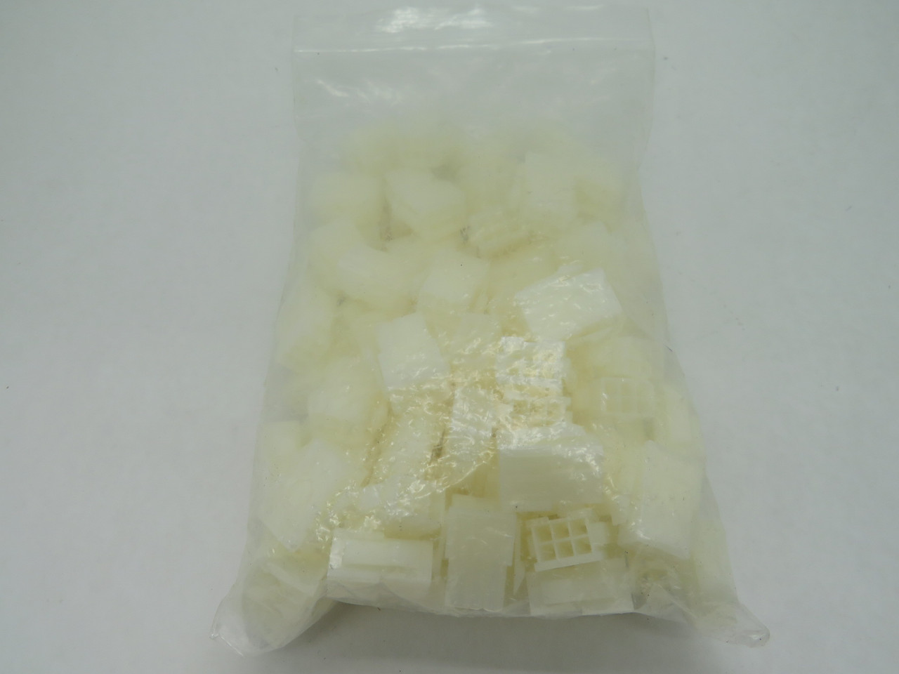 Molex 39-01-2061 Mini Fit Jr. Plug Housing Natural 6 Circuit 94V-2 Lot of 94 NWB