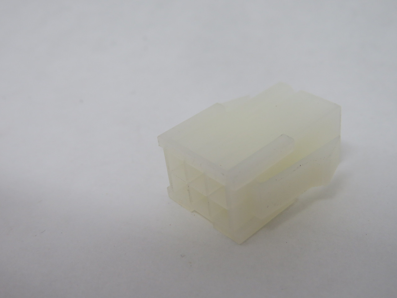 Molex 39-01-2061 Mini Fit Jr. Plug Housing Natural 6 Circuit 94V-2 Lot of 94 NWB