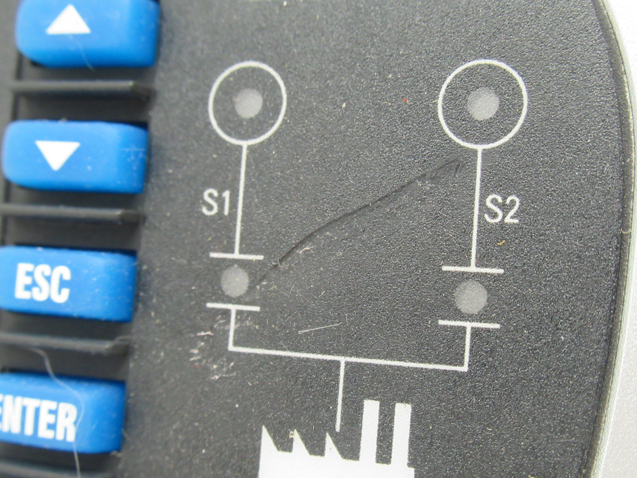 GE Multilin 1009-0135 A2 MX350 Control Panel USED
