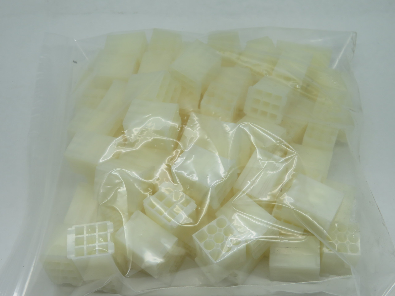 Molex 19-09-2099 2.36mm Pin & Socket Plug Housing 0.093" Natural Lot of 78 NOP