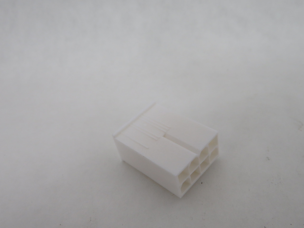 Molex 39-01-3089 Mini Fit Jr. Plug Housing Dual Row White 8 Circuit Lot/63 NOP