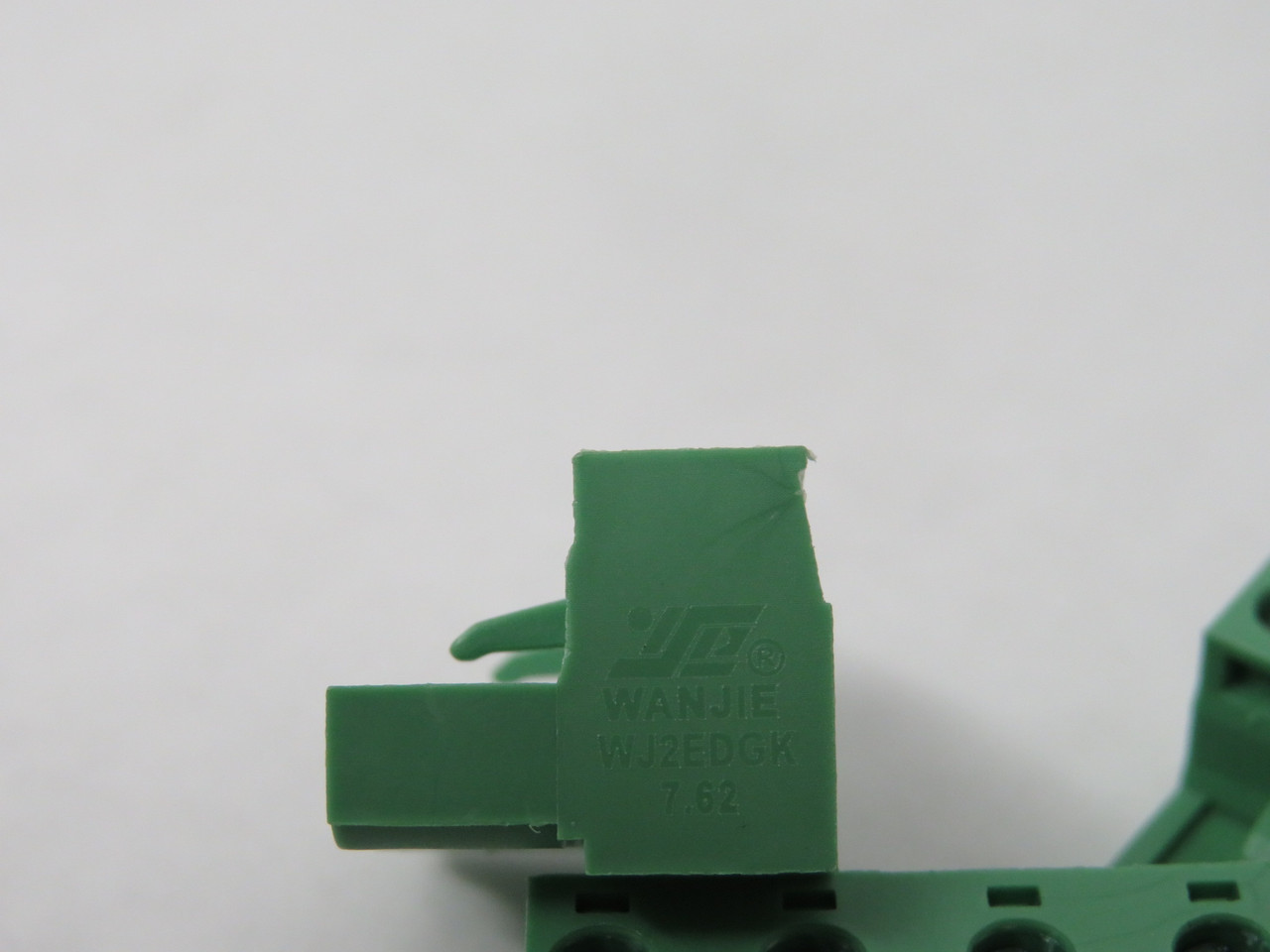 Wanjie WJ2EDGK-7.62-4P Green PCB Connector 4 Pos 15A 300V 12-28 AWG Lot/3 USED
