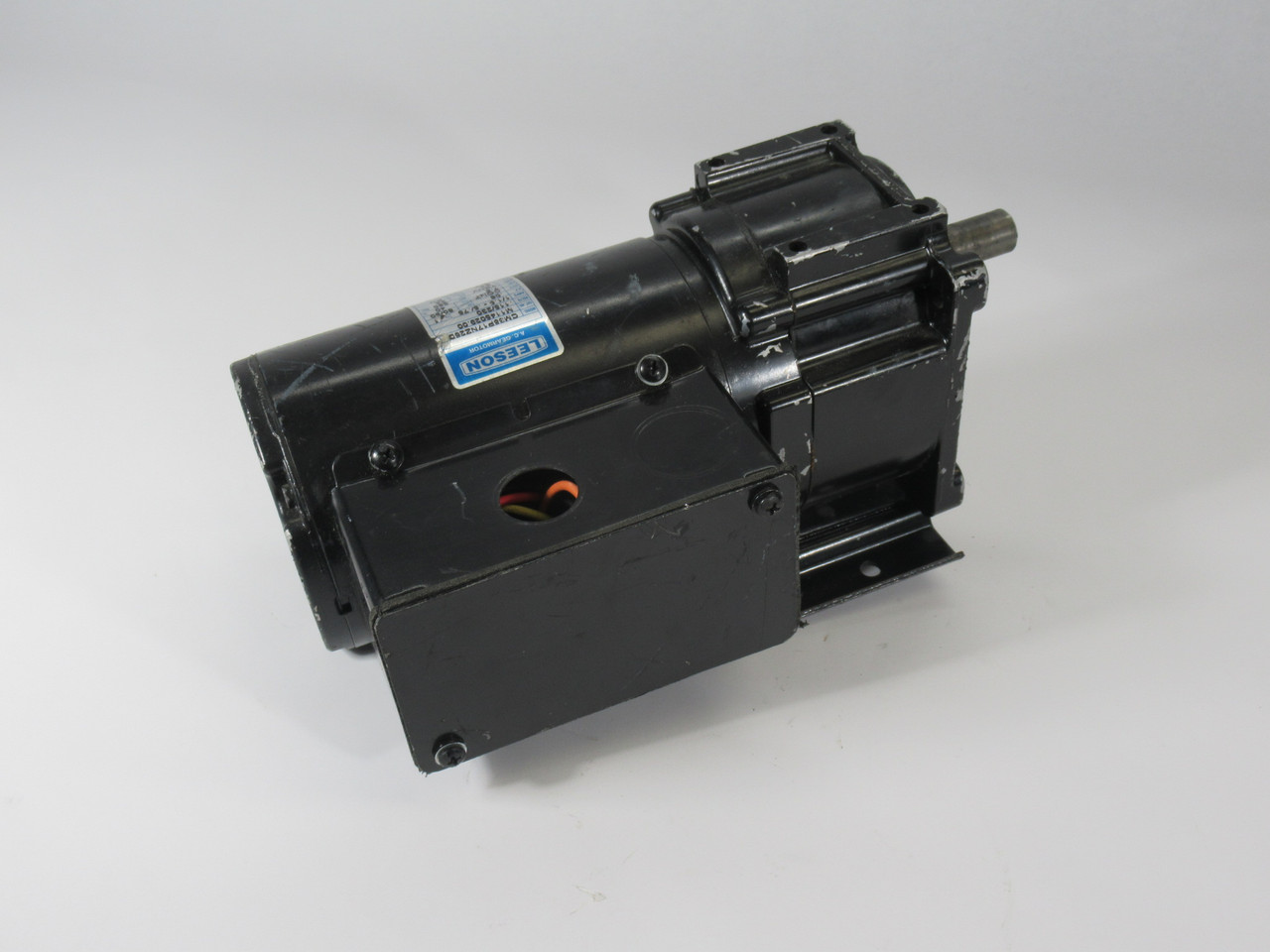 Leeson AC Gearmotor 216:1 345 lb-in .06HP 8RPM 115/230V 38 TENV 1Ph W/O Key USED