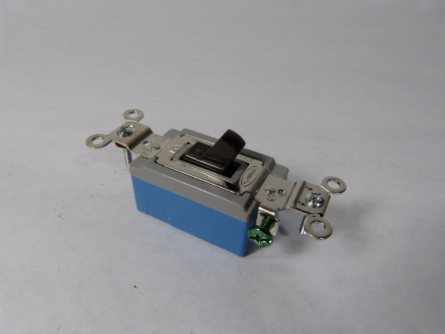 Hubbell HBL1201 Brown Toggle Switch 15A 120-277VAC 1P BOX DAMAGE NEW