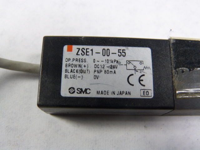 SMC ZSE1-00-55 Compact Vacuum Pressure Switch 0-101kPa 12-24VDC PNP 80mA USED