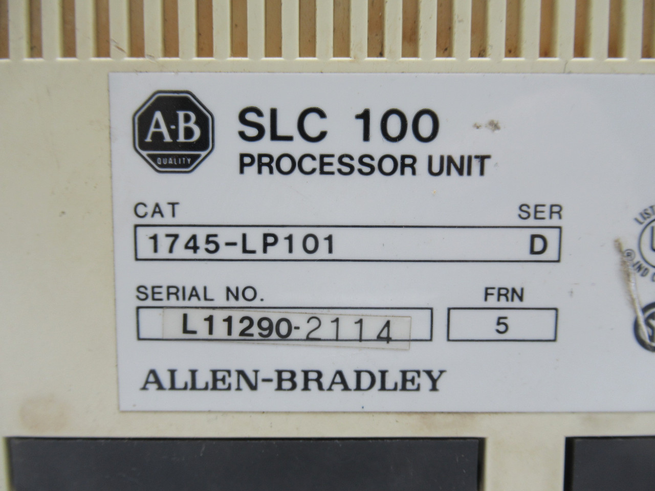 Allen-Bradley 1745-LP101 Processor Unit 85-132V SHELF WEAR/MISSING HARDWARE USED