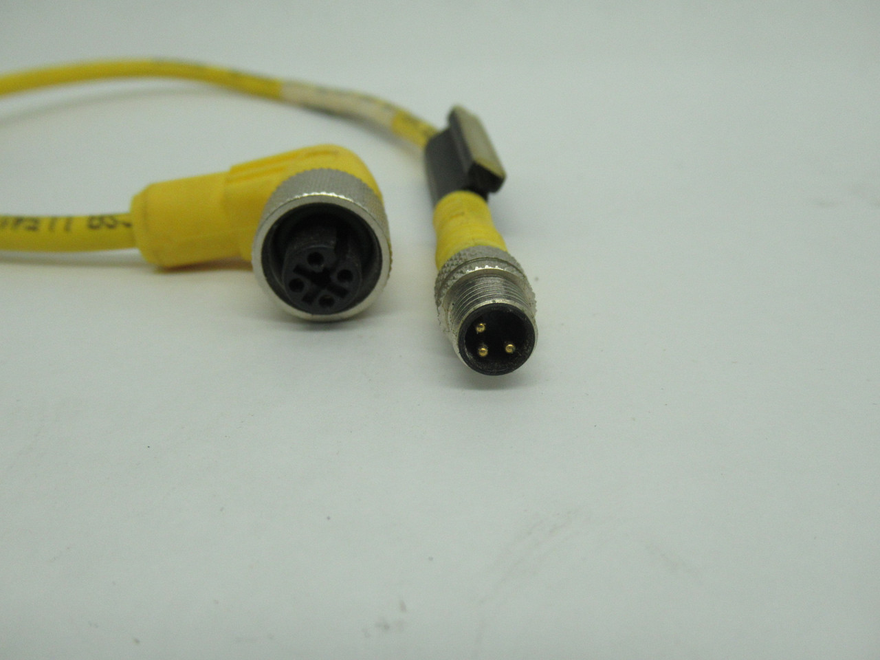 Balluff C04GNE-49-VY-003M-2 Sensor/Actuator Cable 3-Pin M/F 0.3m Length USED
