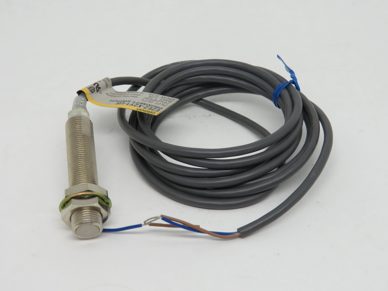 Omron E2E2-X2Y1-US Proximity Switch 24-240VAC 0.2A 2mm D 2m Cable BOX DAMAGE NEW