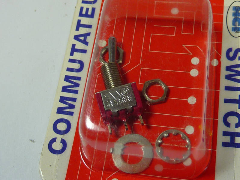 HCI 35-0004-0000 Mini Bat Toggle Switch 5A 120VAC 2A 250VAC 28VDC SPDT ON ON NEW
