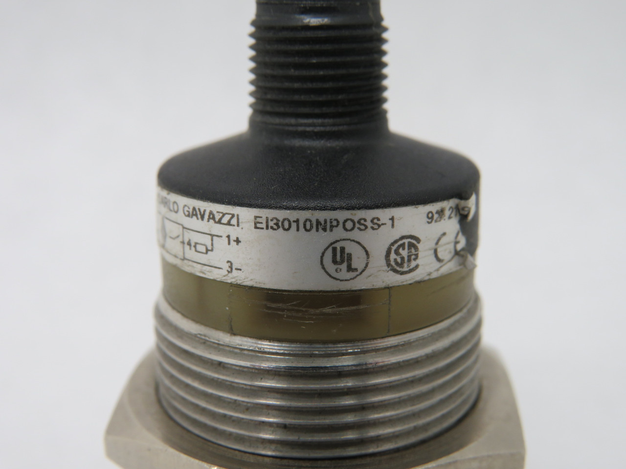 Carlo Gavazzi EI3010NPOSS-1 Proximity Sensor 10-40VDC 10mm Distance USED