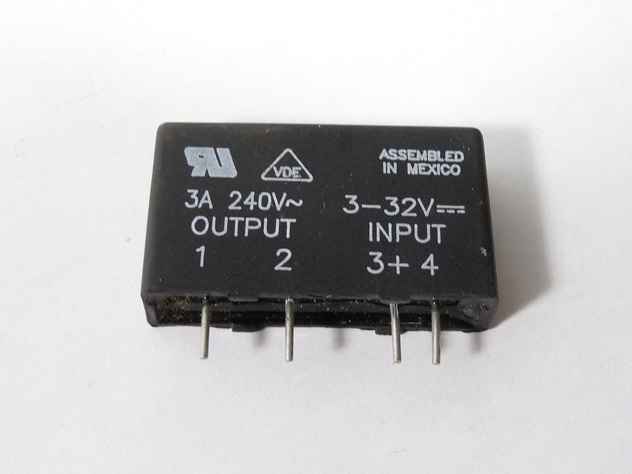 Crydom MP240D3 Solid State Relay 3A 240VAC 3-32VDC USED