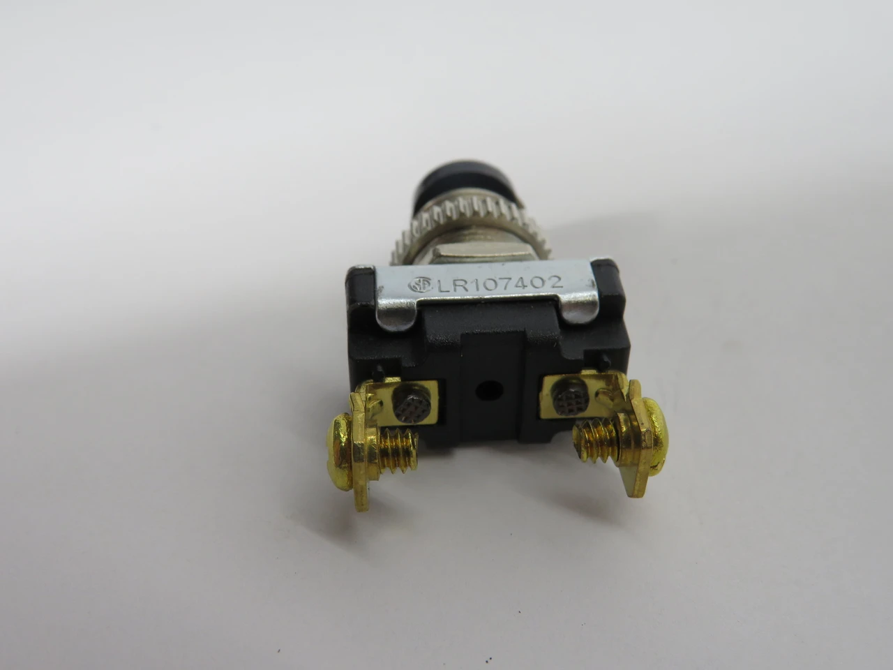 Hubbell MH11 Momentary Black Horn Pushbutton 6A 120VAC 3A 240VAC 1P NOP