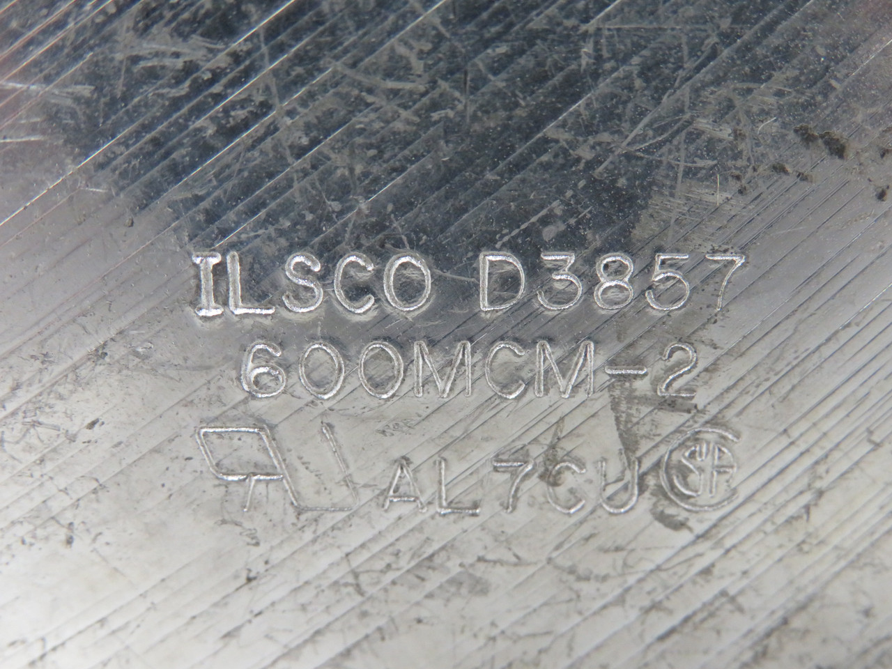 Ilsco D3857 Aluminum Lug Connector 600MCM-2 AWG AL7CU USED