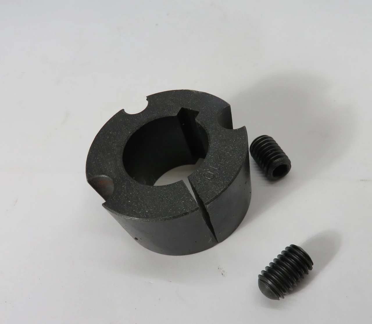 Tsubaki 1210-1 Taper-Lock Bushing 1.875"OD 1" Bore 1" Width USED