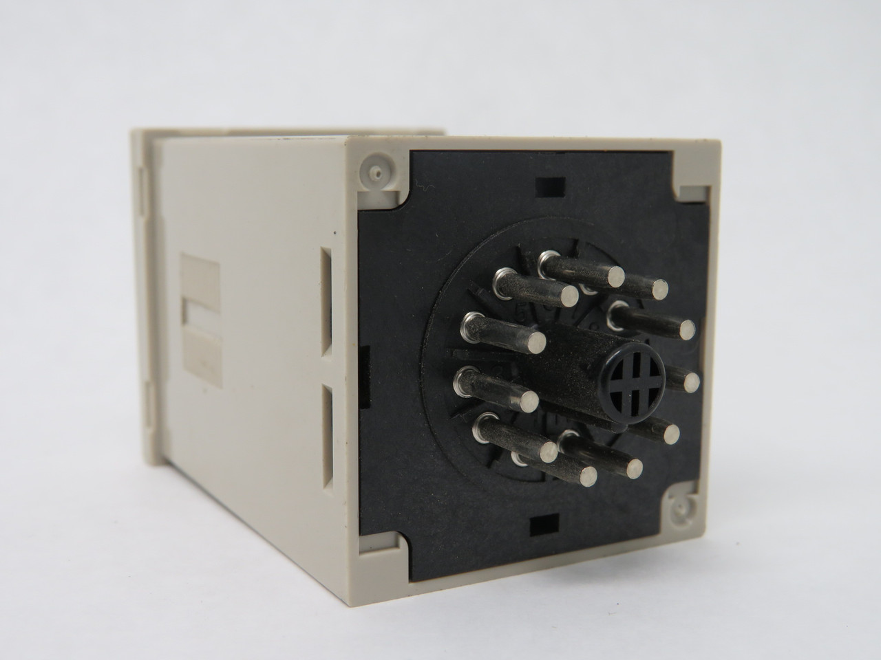 Omron H3BA AC100/110/120 Multi-Function Timer 100/110/120VAC 5A@250V 11-Pin NOP