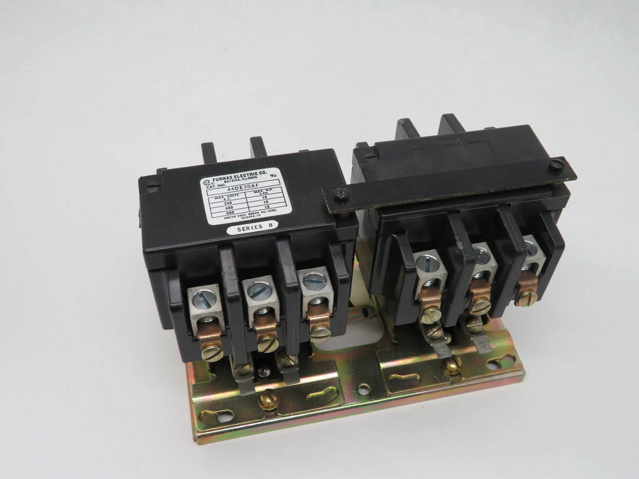 Furnas 44DE30AF Series B Reversing Contactor 110/120V 50/60Hz 3P BOX DMG NEW