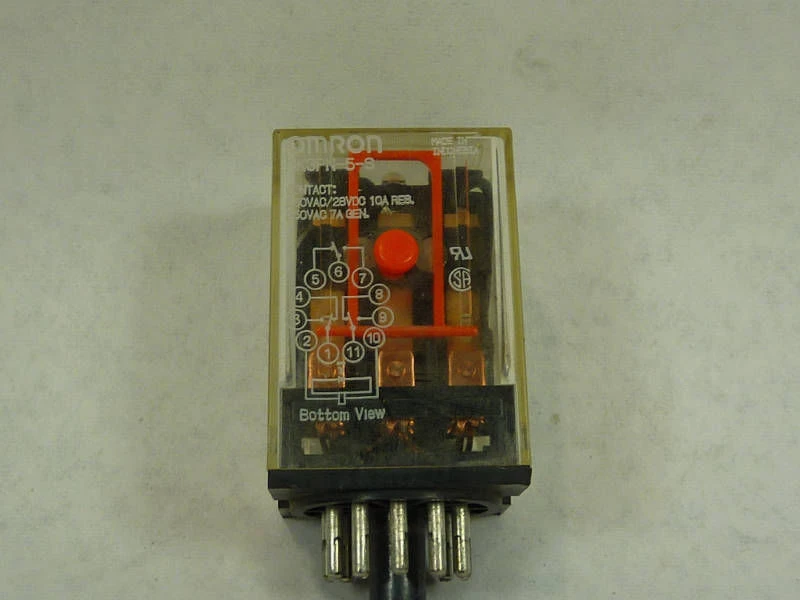 Omron MK3PN-5-S-AC120 General Relay 120VAC 10A 11-Pin USED