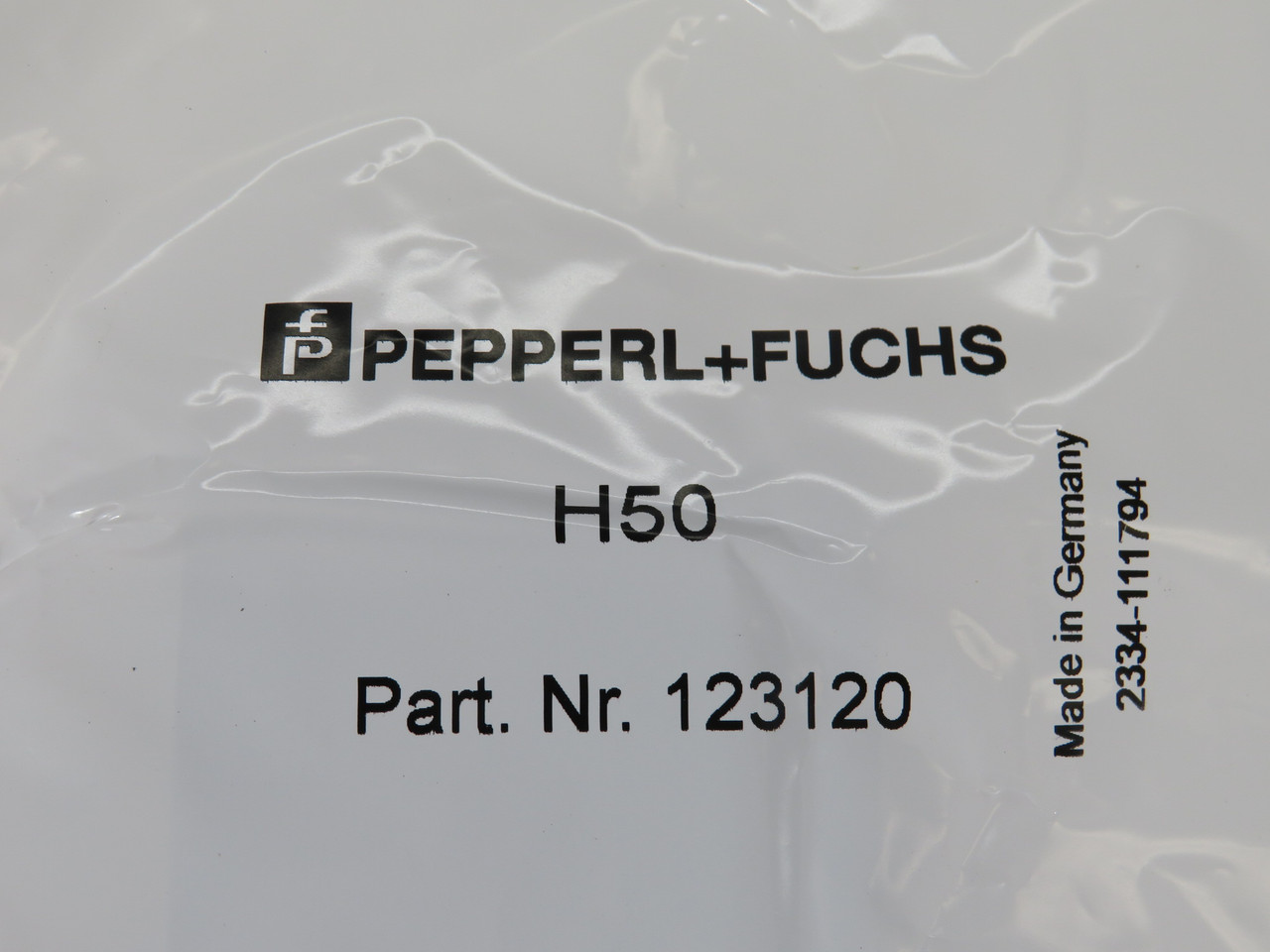 Pepperl+Fuchs REF-H50 123120 Rectangular Reflector 51x61mm HOLEY BAG NWB