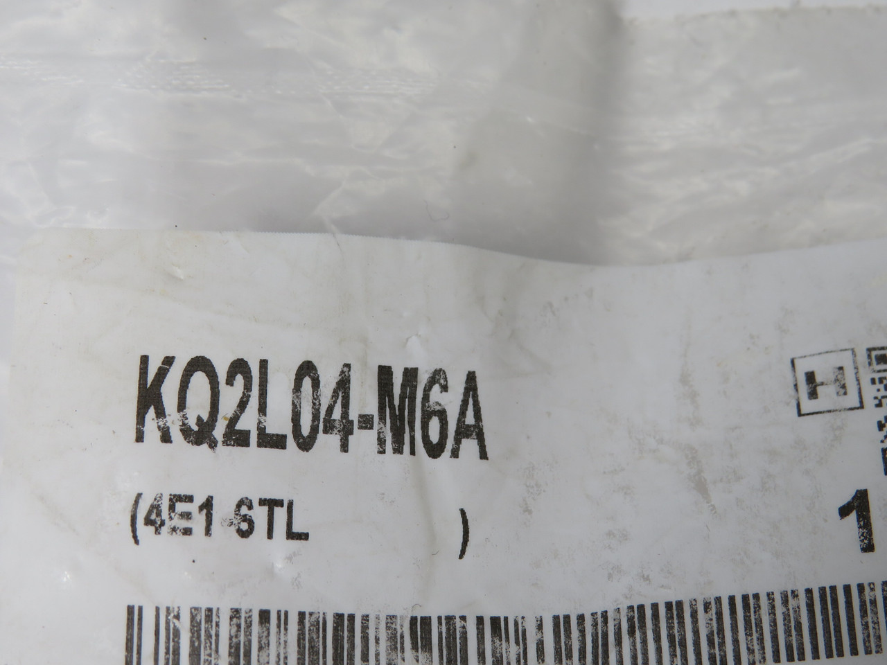 SMC KQ2L04-M6A Male Elbow Threaded Fitting 4mm Tube M6x1.0 Thread Lot of 9 NWB