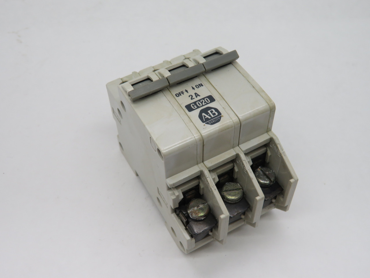 Allen-Bradley 1492-CB3G020 Series A Circuit Breaker 2A 480Y/277VAC 3P USED