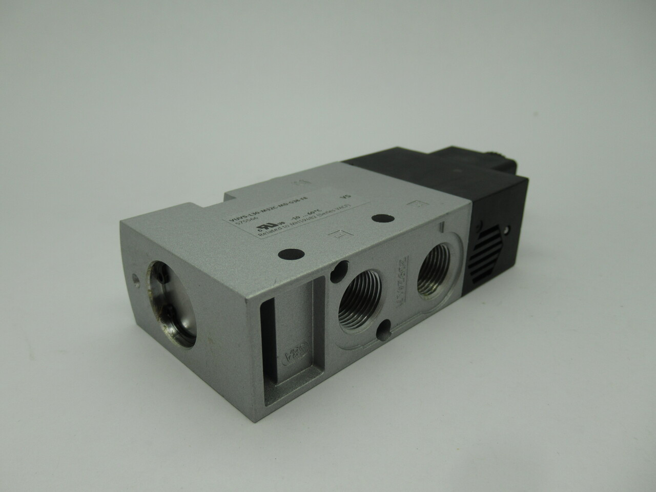 Festo VUVS-L30-M32C-MD-G38-F8-1C1 Solenoid Valve VACF-B-C1-1 24VDC TESTED NEW