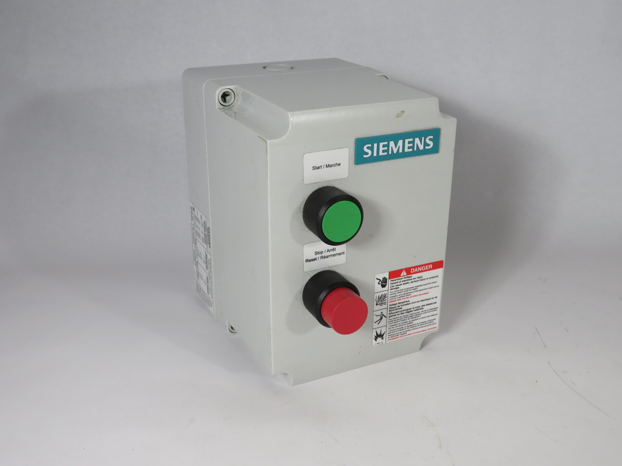Siemens 3RE311000A171AK6 Non-Reversing Starter 110/120V 50/60Hz 1NO BOX DMG NEW