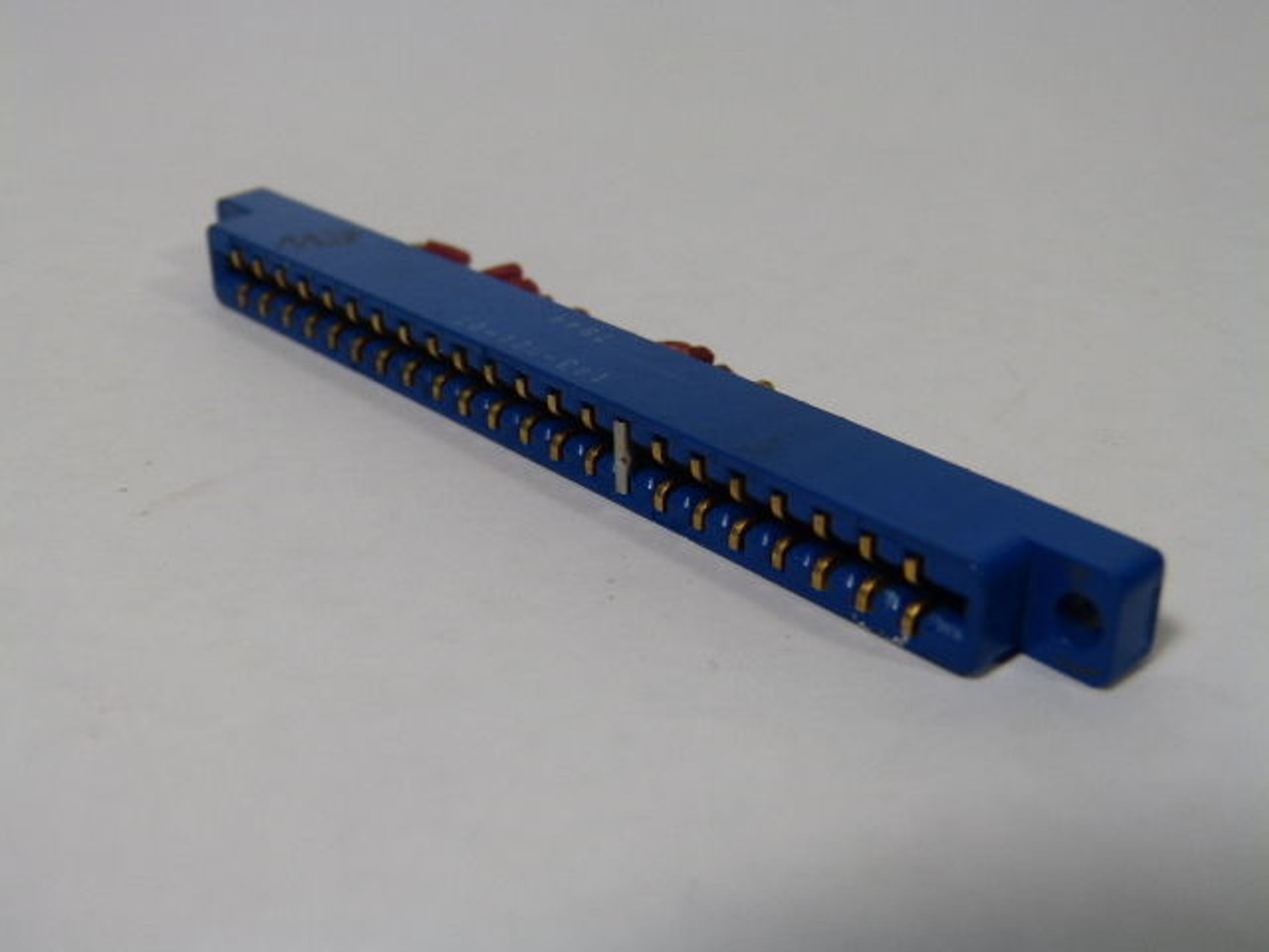 Cooper 143-022-01 Card Edge Connector USED