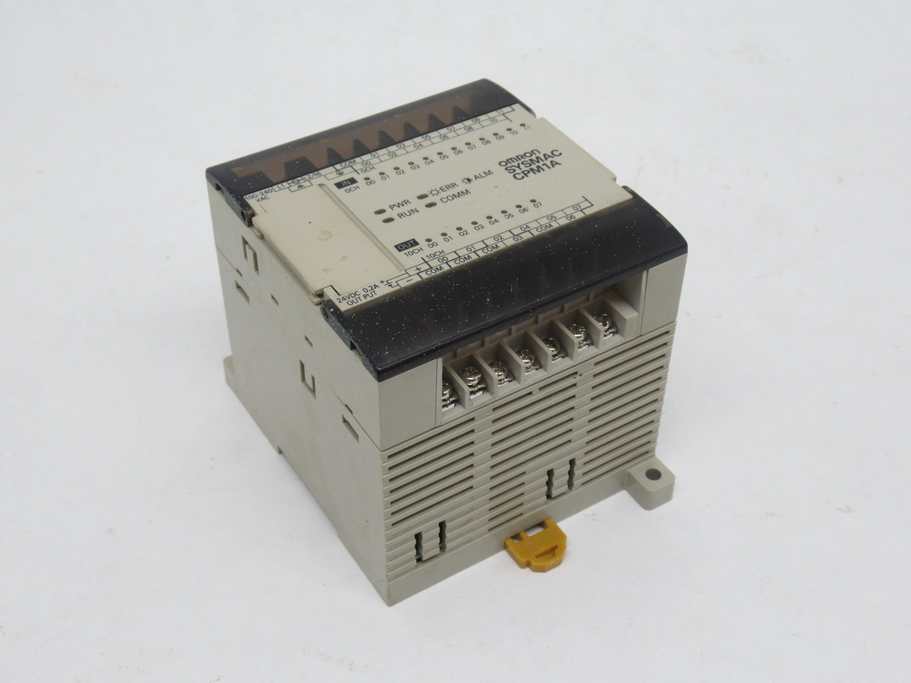 Omron CPM1A-20CDR-A Programmable Controller 100-240VAC USED