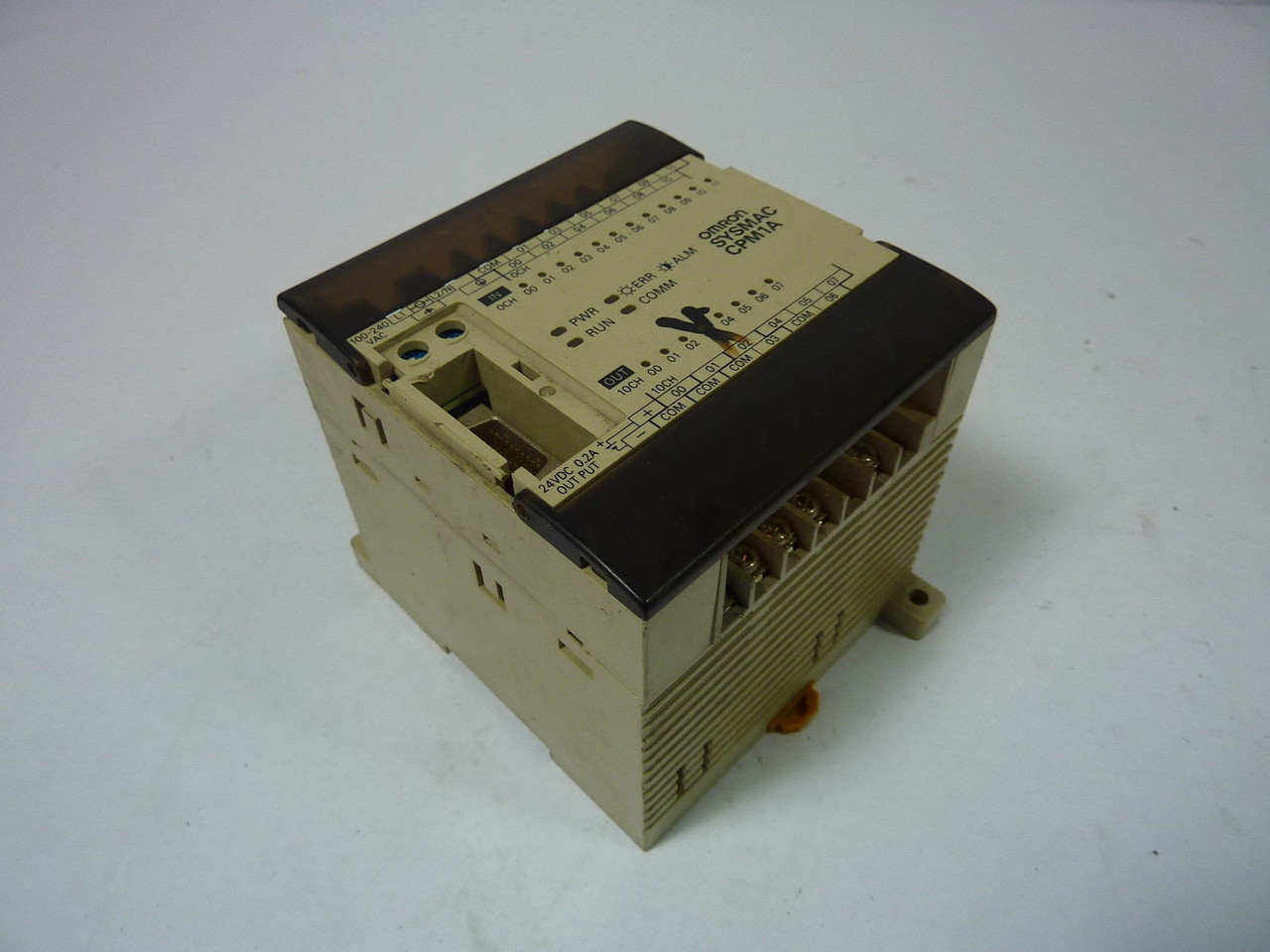 Omron CPM1A-20CDR-A Programmable Controller 100-240VAC USED