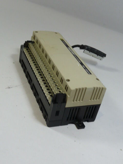 Square D TBX-CBS-010 TBXDMS16C222 Interface Operator Module USED