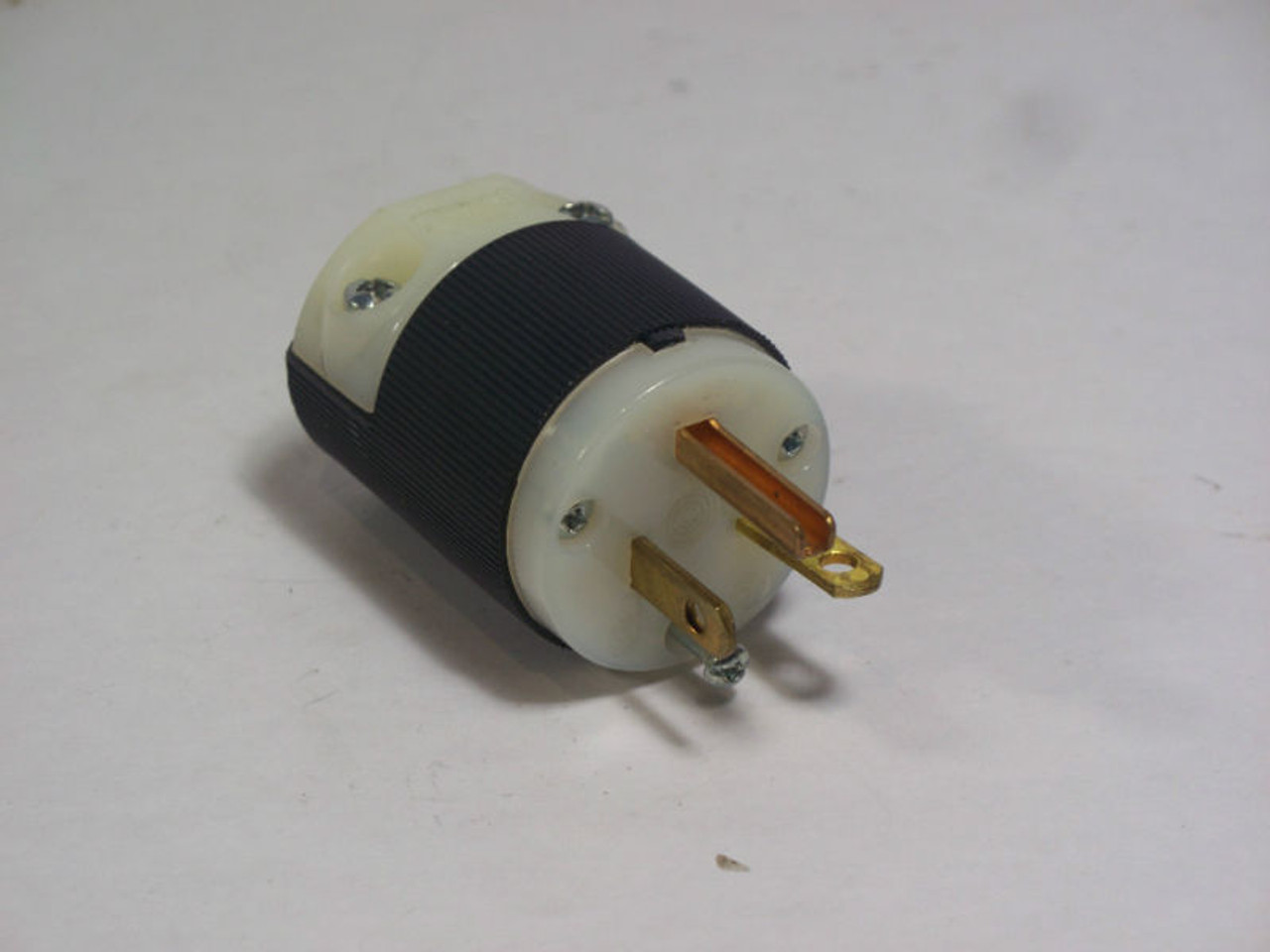 HUBBELL HBL5466CCN Insulgrip MALE Plug 20A 250V USED