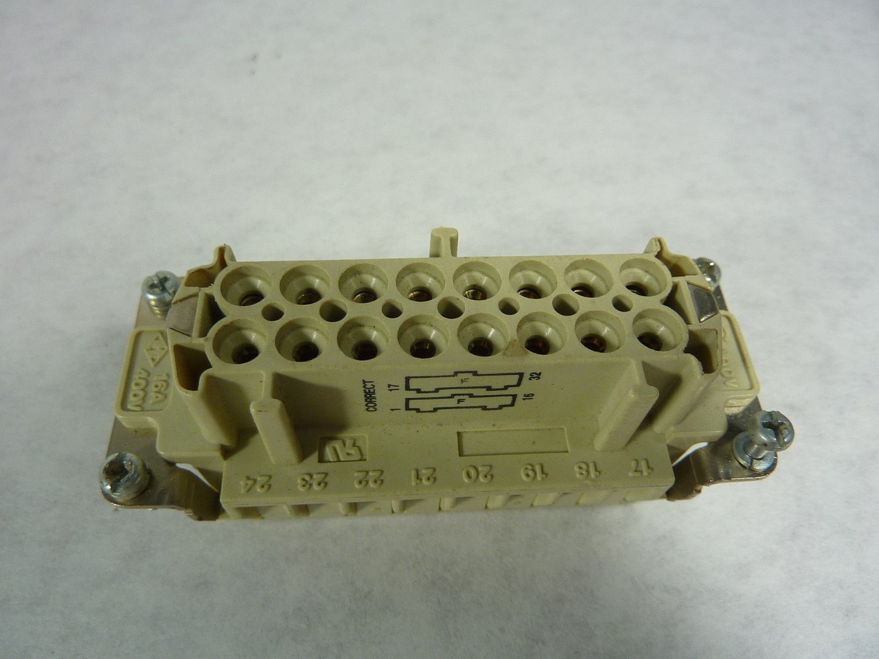 Mencom CNF 16 N Connector  Female 16 Pole 16A USED