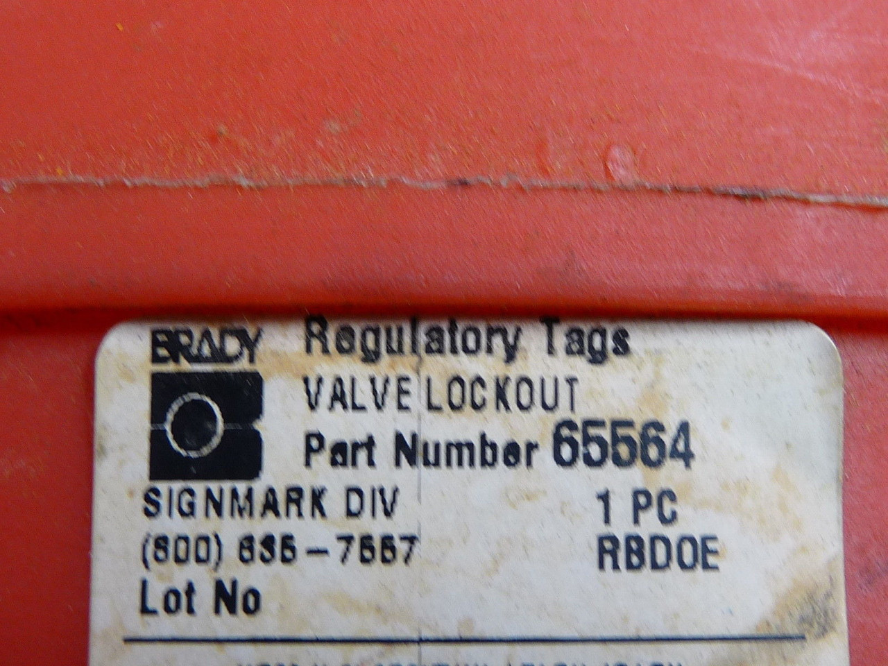 Brady 65564 Gate Valve Lock Out 10-13 USED