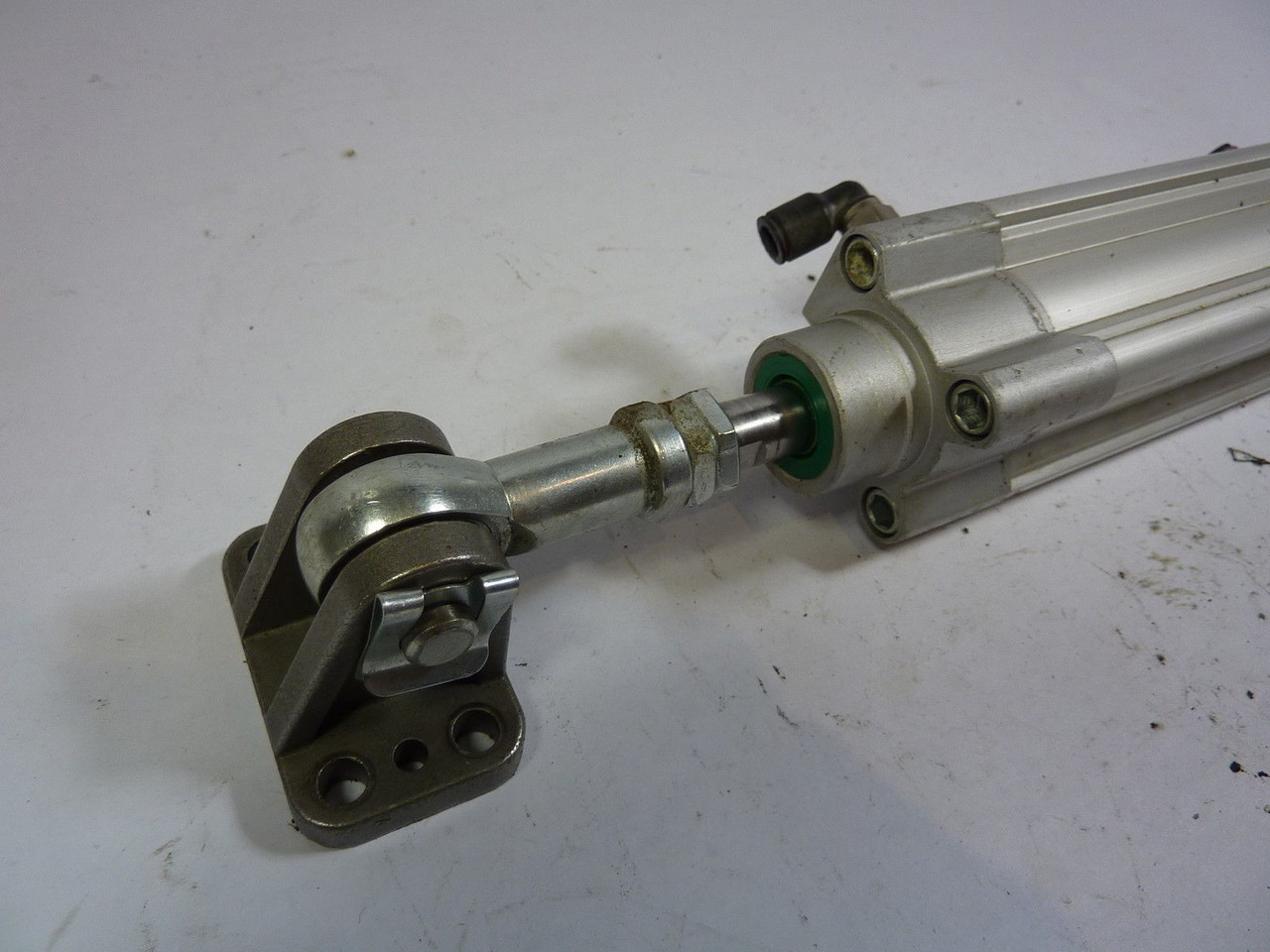 Festo 163308 DNC2-32-80-PPV-A Pneumatic Standard Cylinder USED