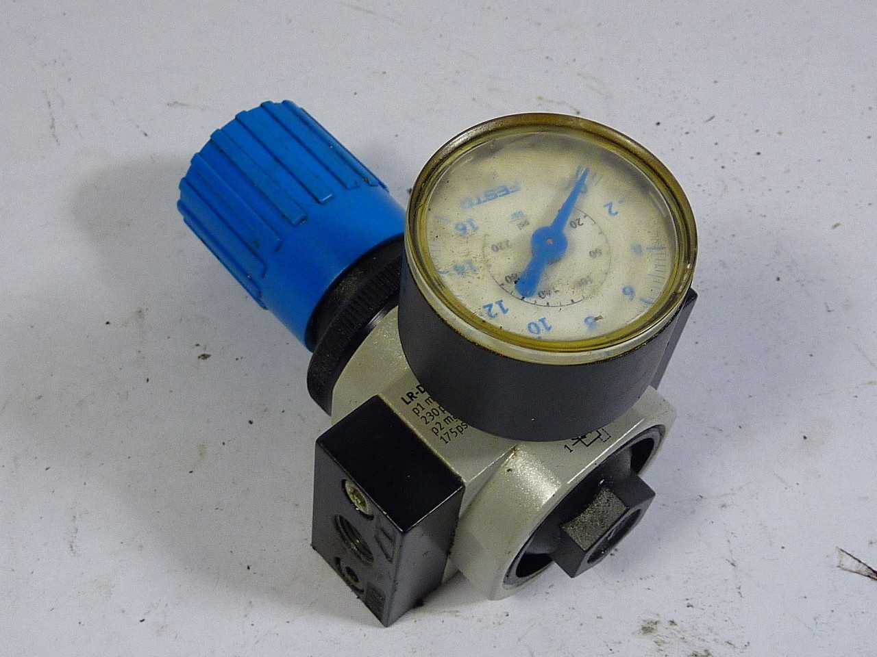 Festo LR-D-MINI Regulator Mini 230/175 psi USED