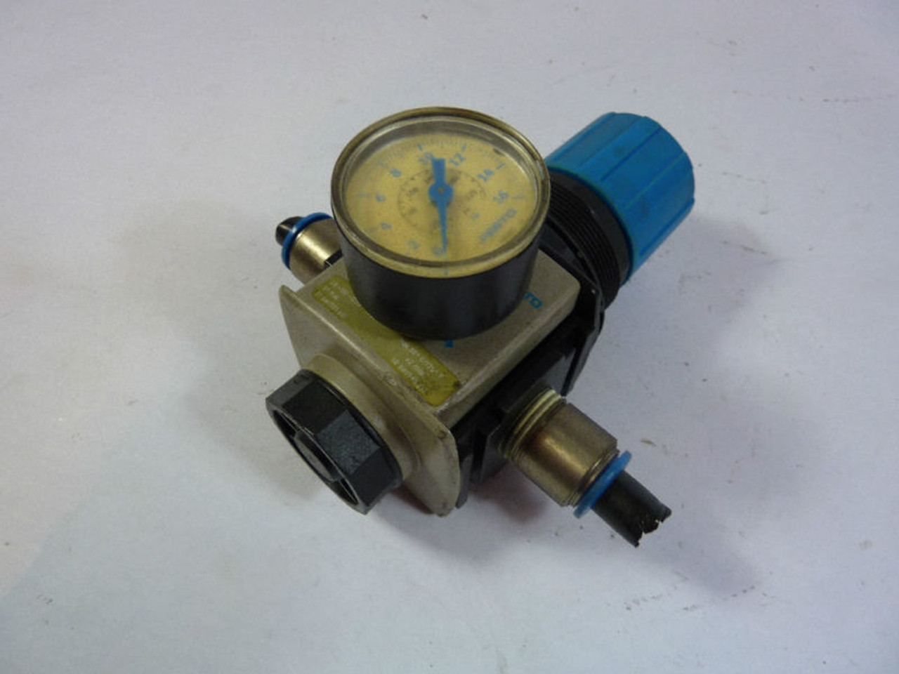 Festo LR-M2-G1/2-10GI Pressure Regulator USED