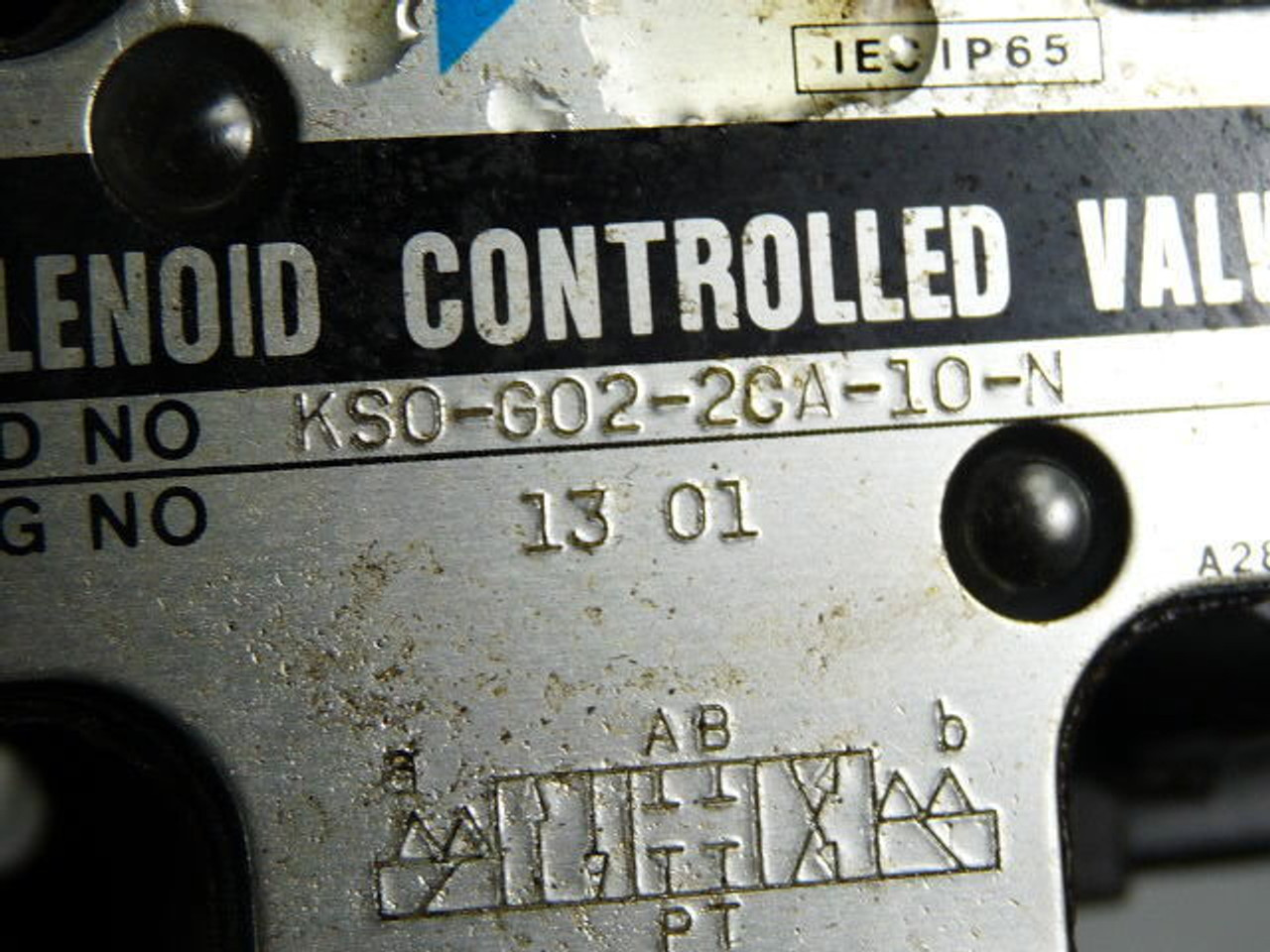 Daikin KS0-G02-2CA-10-N Hydraulic Solenoid Control Valve USED