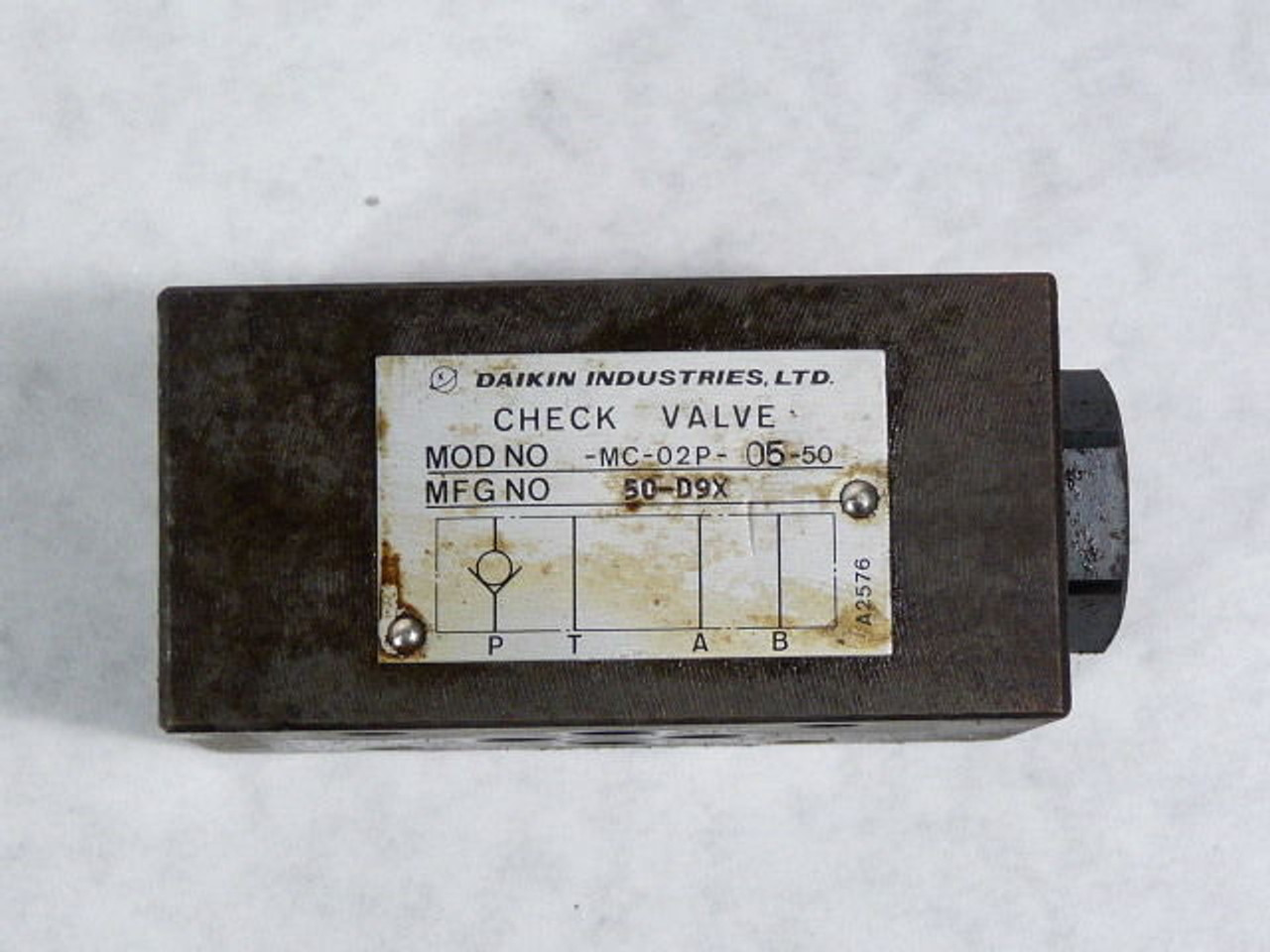 Daikin MC-02P-05-50 Hydraulic Check Valve USED