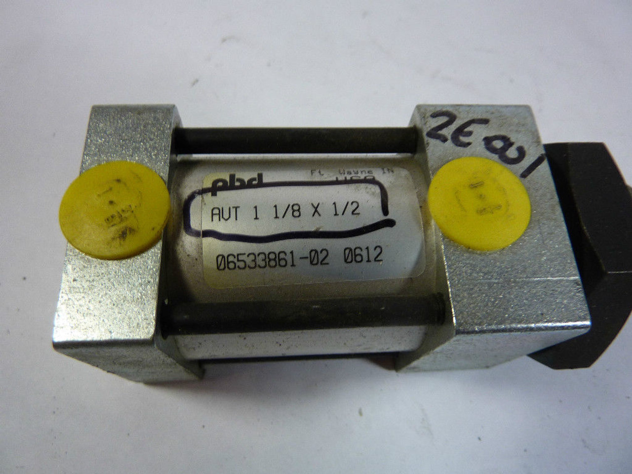 PHD AUT-1-1/8X1/2 Pneumatic Stroke Cylinder USED