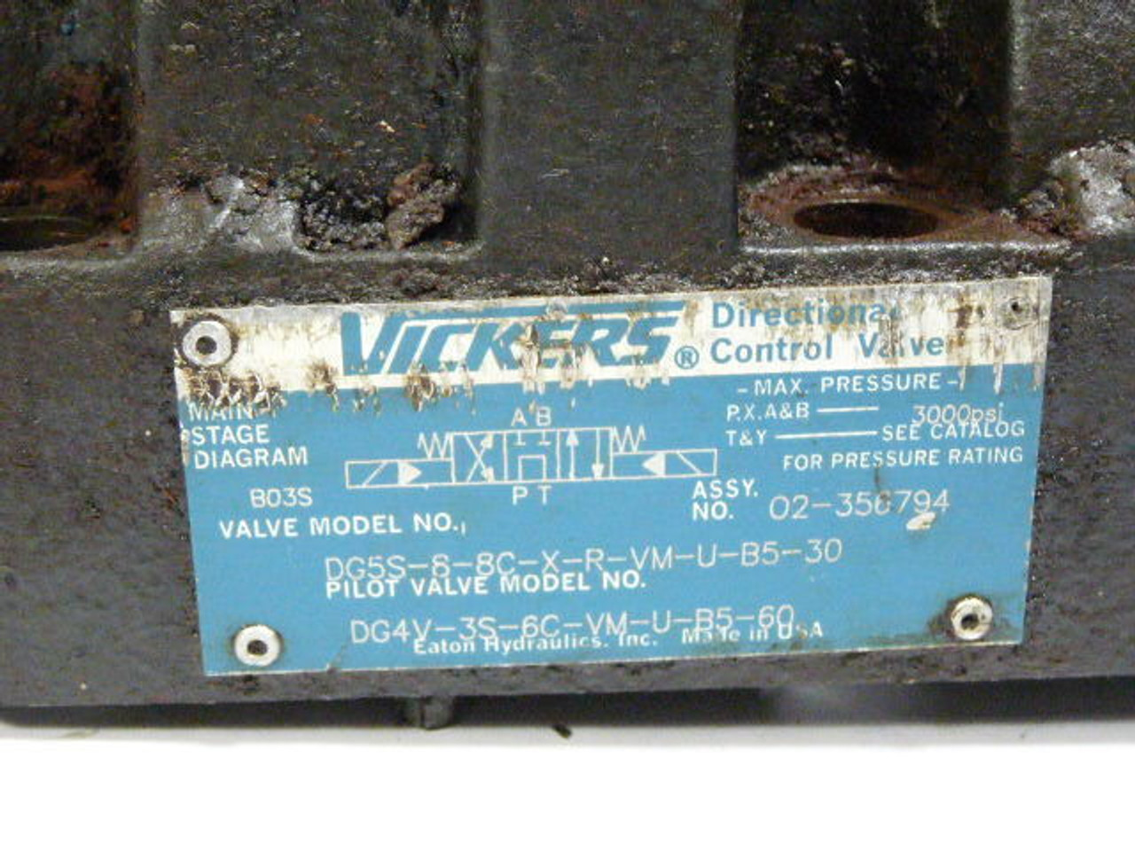 Vickers 02-556794 Pneumatic Valve Assembly USED