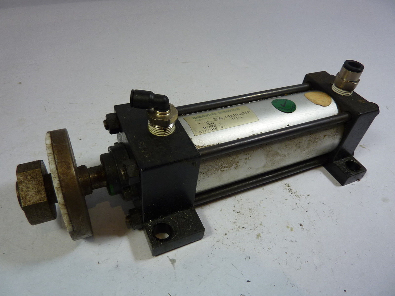 Numatics Actuator S2AL-04A1D-AAA0 Pneumatic Cylinder 2" Bore 4" Stroke USED