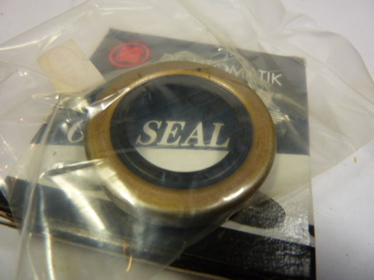 Dichtomatik 23X40X7TB-BX Oil Seal ! NEW !