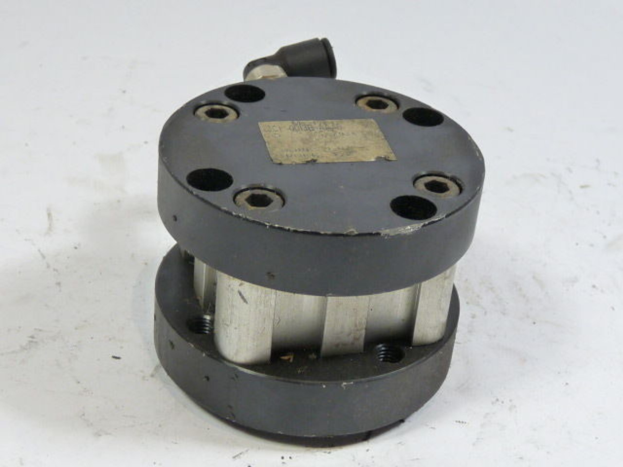 Numatics R3CK-0013B-AAA0 Cylinder 1/2inch Stroke 1 1/2inch Bore USED