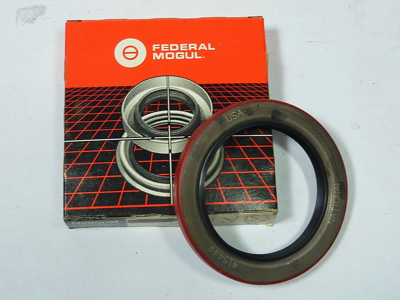 Federal Mogul 415449 Oil Seal 2.5x3.2x .375 Inch ! NEW !