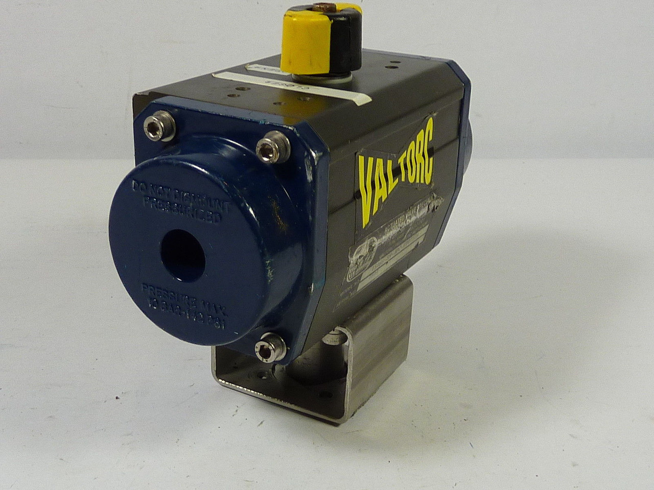 Valtorc 15QSS-SN-3PC-VT075DA Actuated Ball Valve 2" Stainless Steel USED