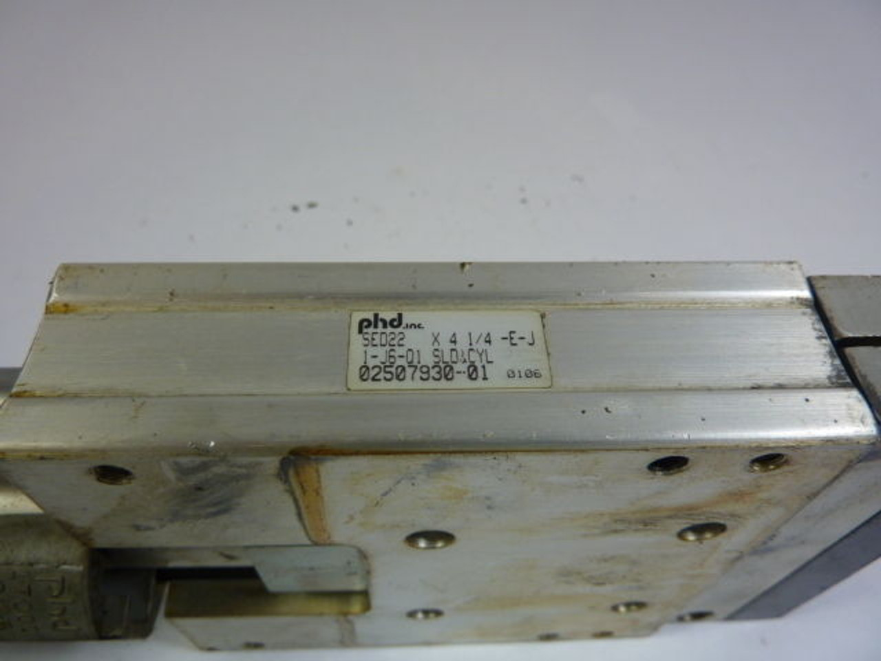 PHD SED22x41/4-E-J1-J6-Q1 Pneumatic Slide Cylinder USED