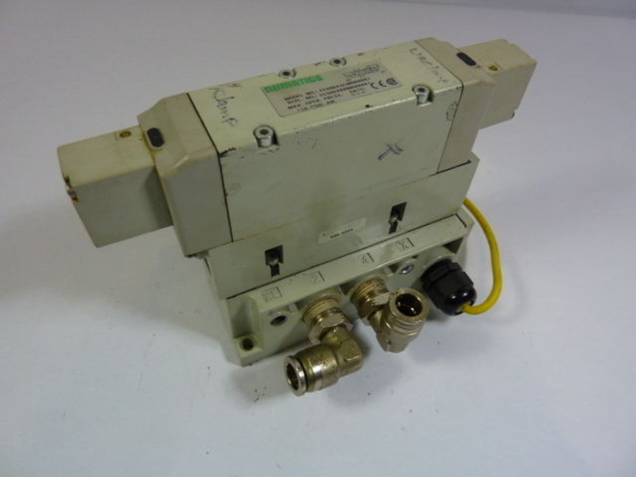 Numatics 354BB43CMN00061 Solenoid Valve USED