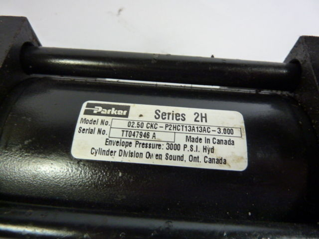 Parker 02.50-CKC-P2HCT13A13AC-3.000 Pneumatic Cylinder USED