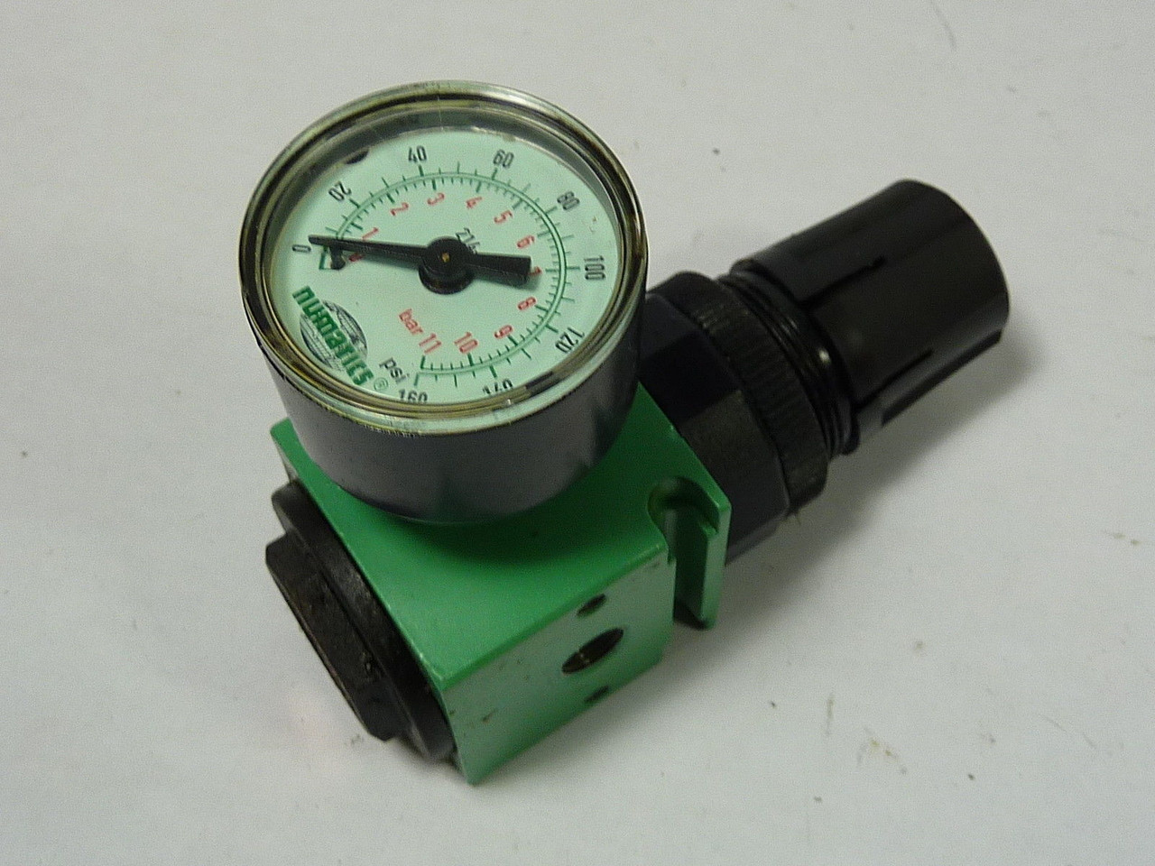 Numatics R10R-01G Regulator 0-125psi USED