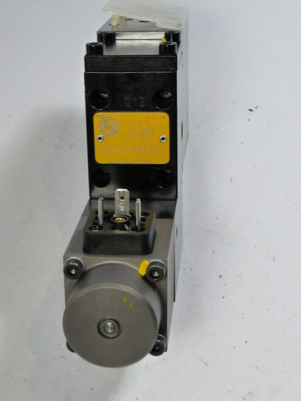 Hydraulic VMY3125B5P Servo Motor ! NEW !